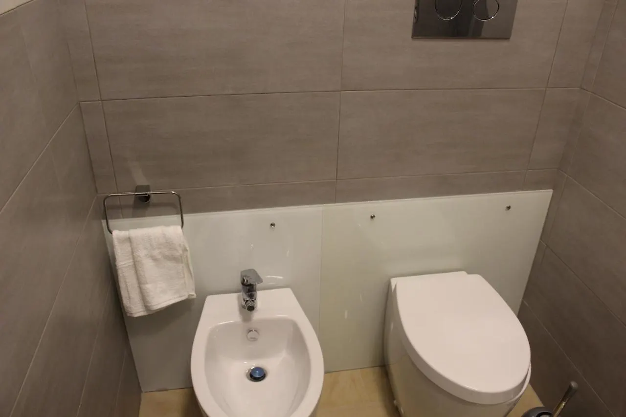 La Piazza - Garibaldi 2.6 Apartment Naples